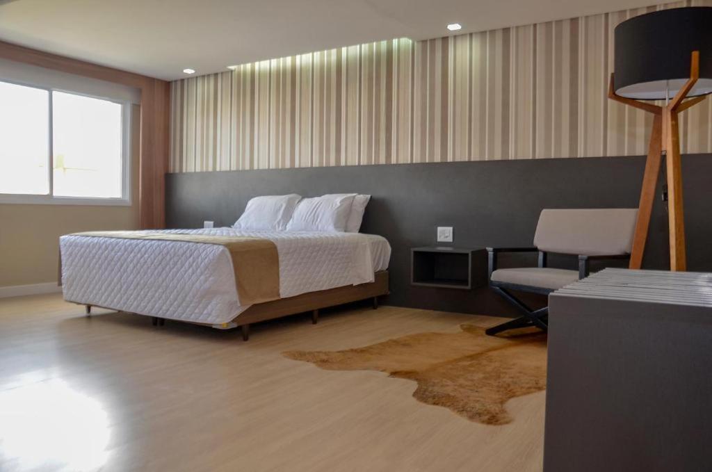 M Tower Hotel Pelotas Bagian luar foto